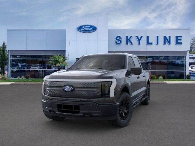 2025 Ford F-150 Lightning XLT