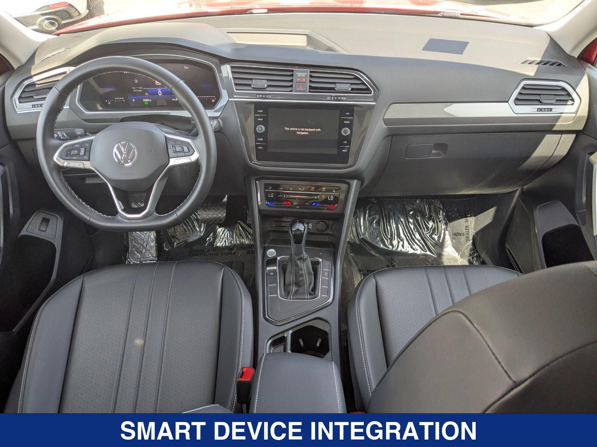 2024 Volkswagen Tiguan SE photo 13