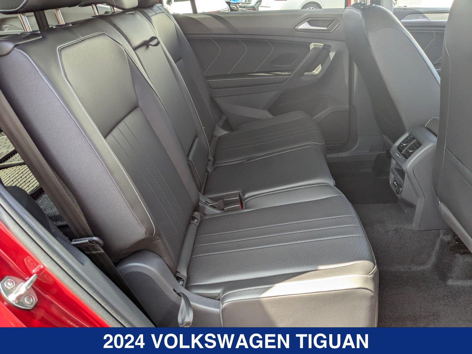 2024 Volkswagen Tiguan SE photo 16