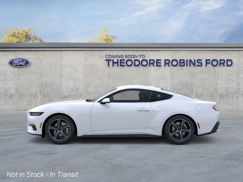 2025 Ford Mustang photo 3
