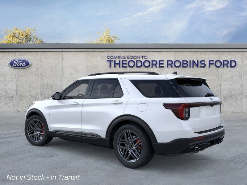 2025 Ford Explorer ST photo 3