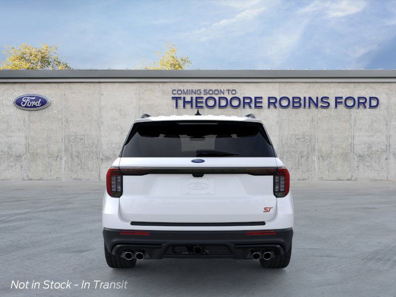 2025 Ford Explorer ST photo 4