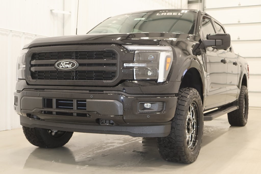 2025 Ford F-150 Lariat photo 3