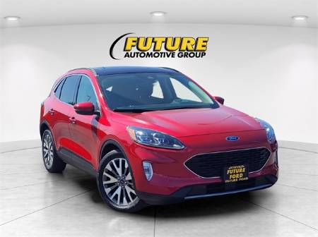 2020 Ford Escape Titanium Hybrid