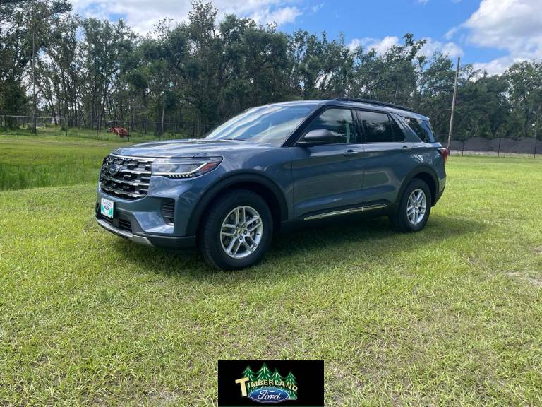2025 Ford Explorer Active RWD