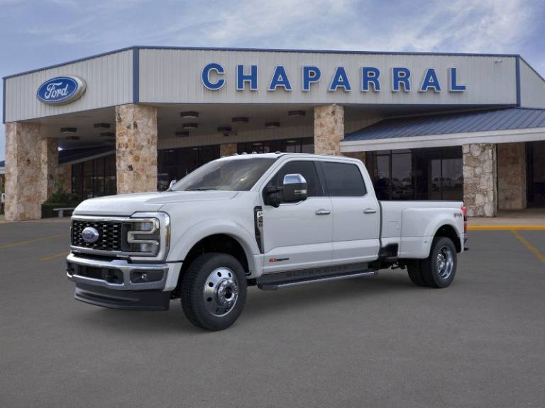 2025 Ford Super Duty F-450 DRW LARIAT