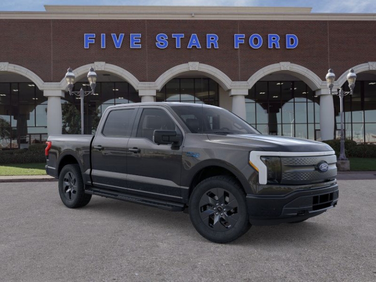 2025 Ford F-150 Lightning Flash
