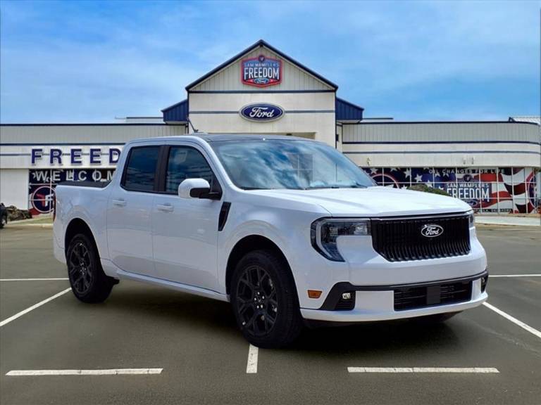 2025 Ford Maverick Lobo Standard