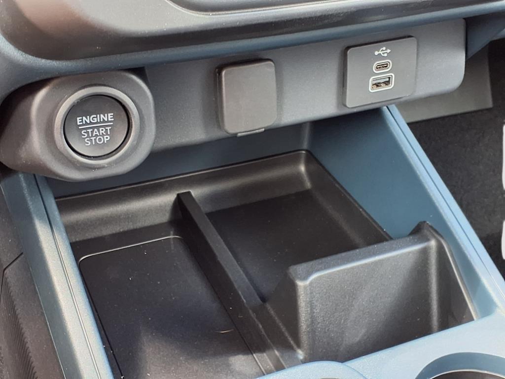 2025 Ford Maverick photo 15