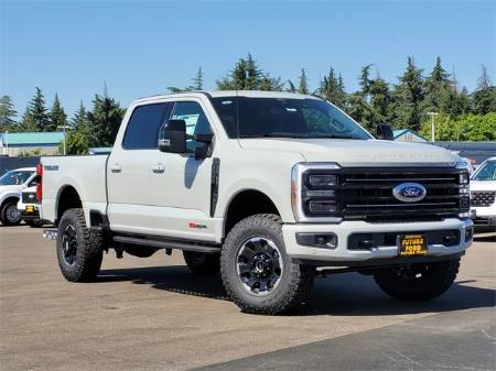 2025 Ford F-350SD Platinum