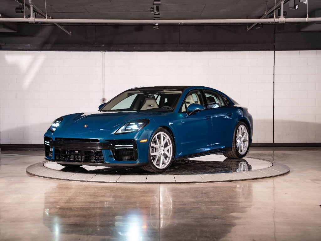 2025 Porsche Panamera