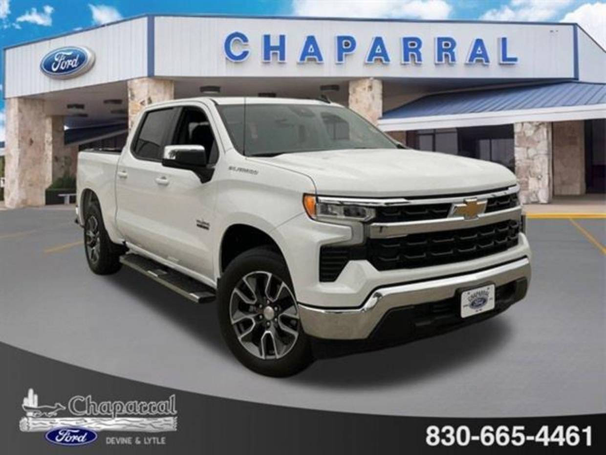 Used 2024 Chevrolet Silverado 1500 LT with VIN 2GCPACED6R1157817 for sale in Devine, TX