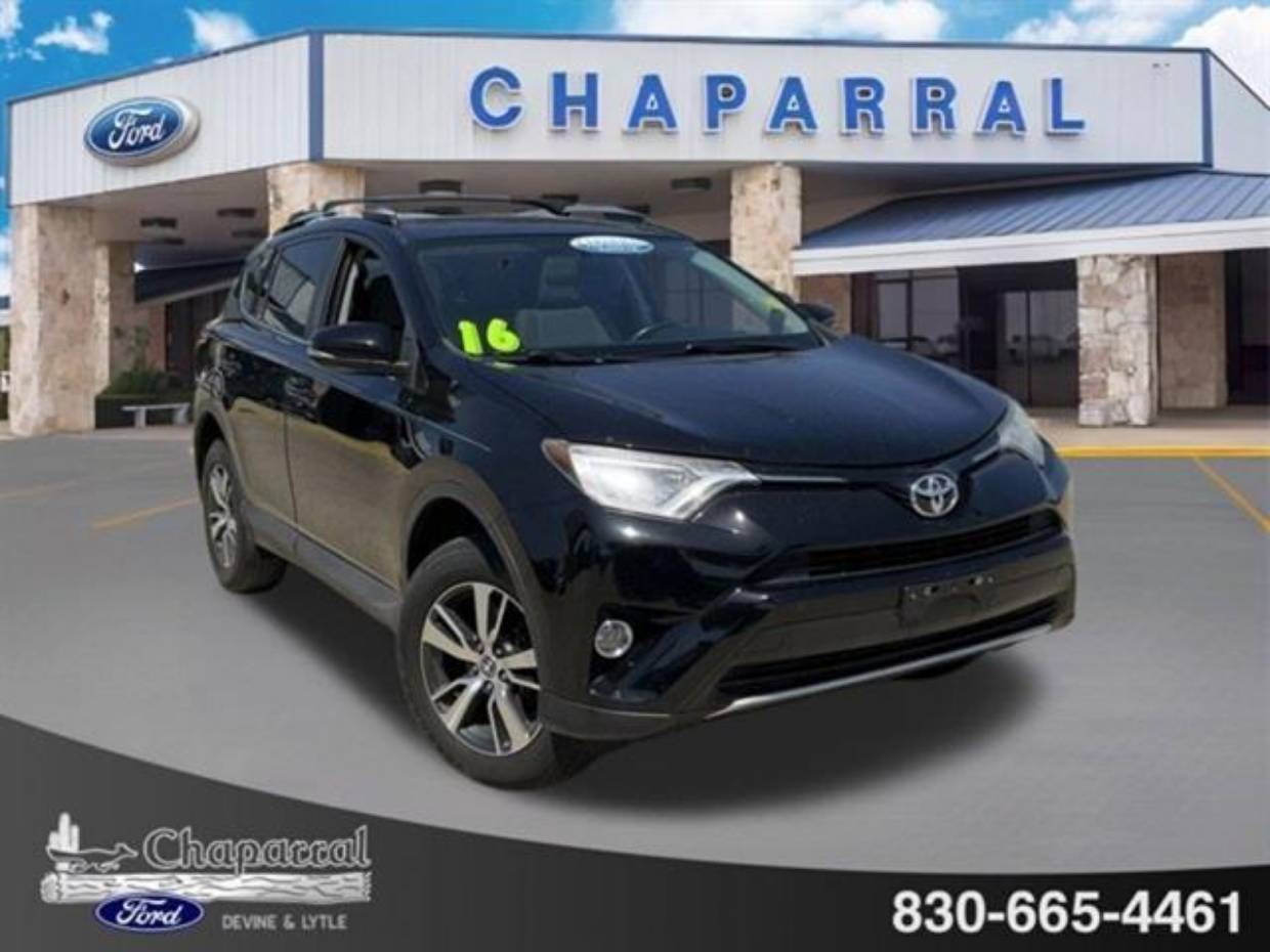 Used 2016 Toyota RAV4 XLE with VIN 2T3WFREV4GW281677 for sale in Devine, TX