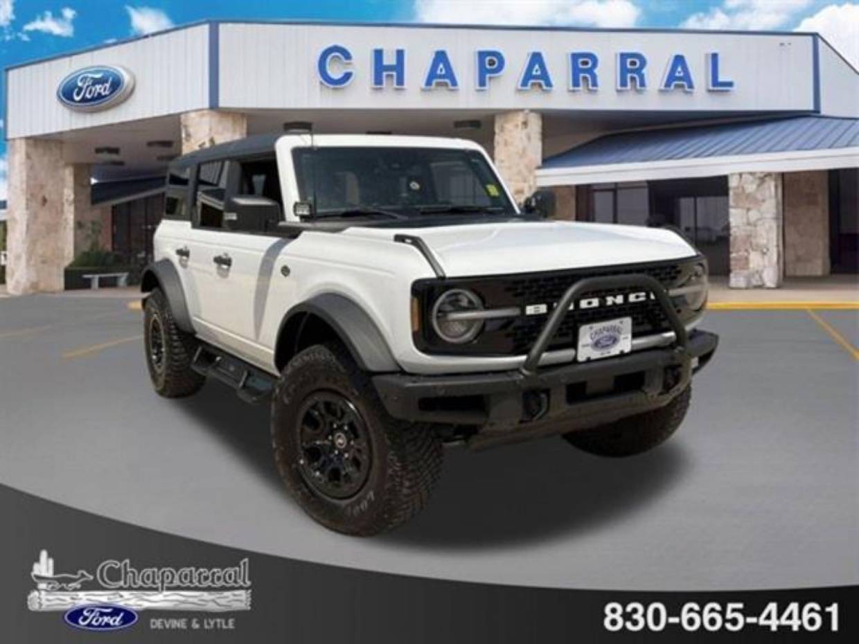 Used 2024 Ford Bronco 4-Door Wildtrak with VIN 1FMEE2BP1RLA69025 for sale in Devine, TX