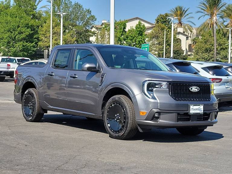 2025 Ford Maverick Lobo Standard