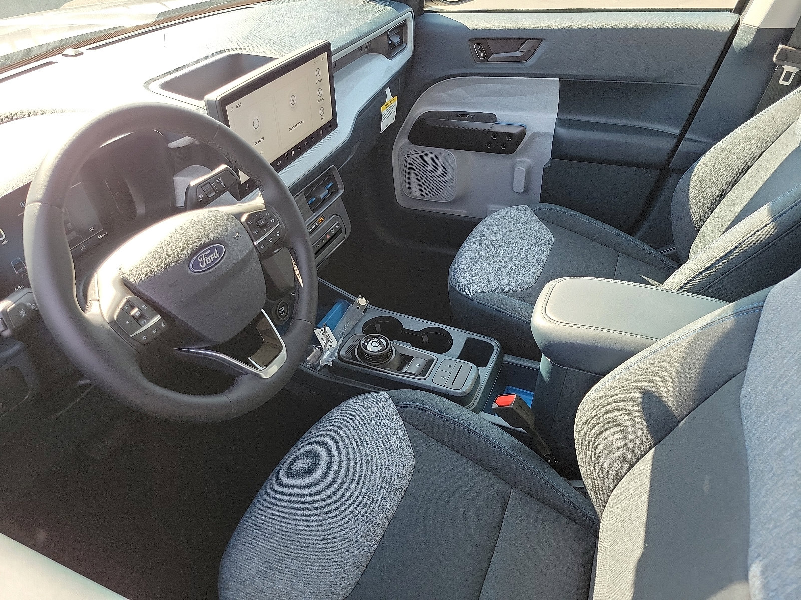 2025 Ford Maverick XLT photo 3