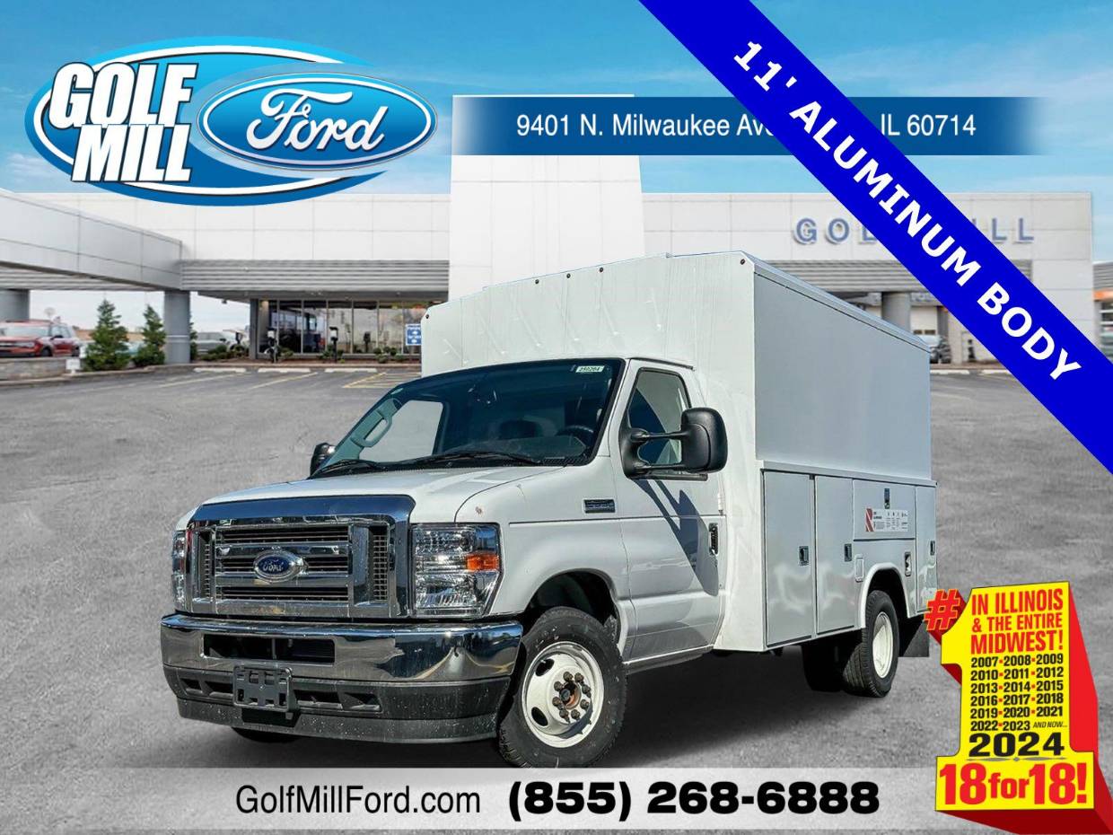 2025 Ford E-Series Cutaway Base's photo