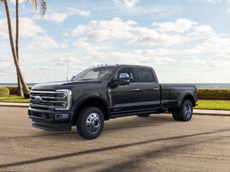 2025 Ford F-450SD Platinum