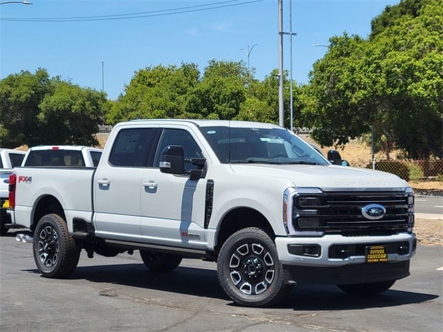 2025 Ford F-350SD Platinum