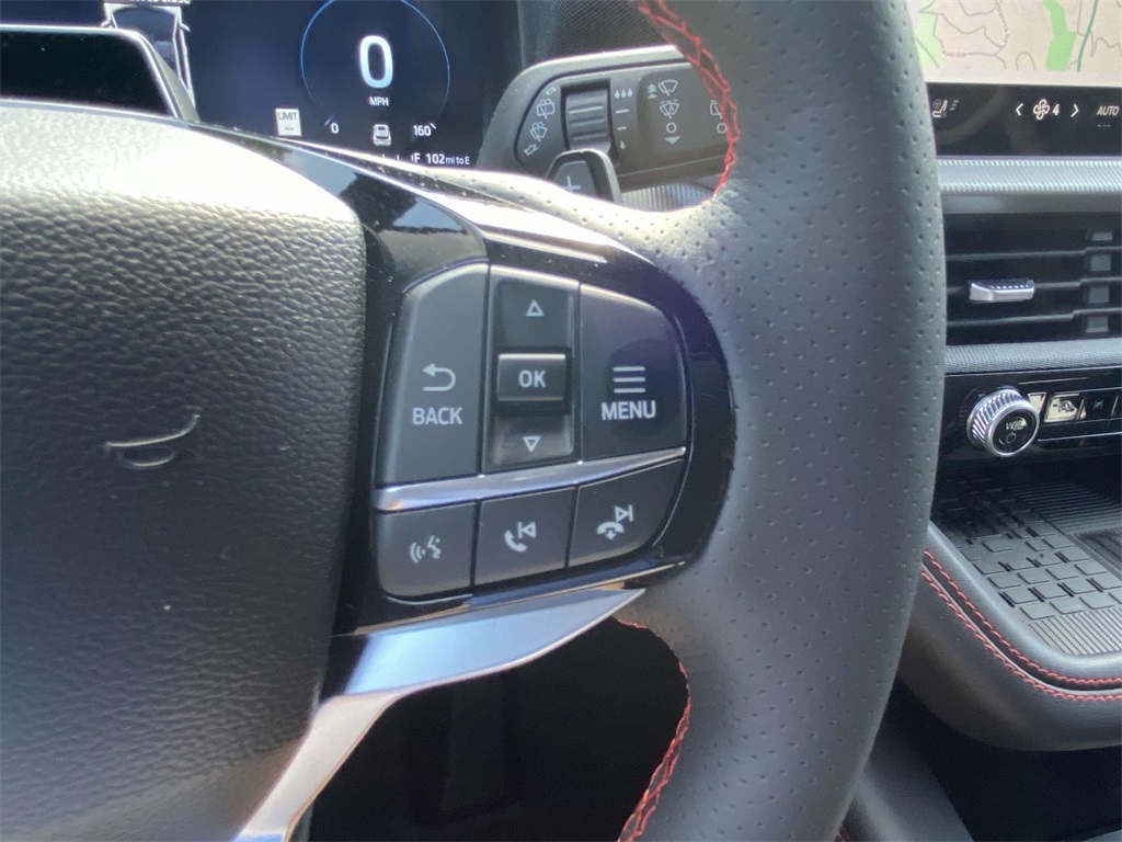 2025 Ford Explorer ST photo 17