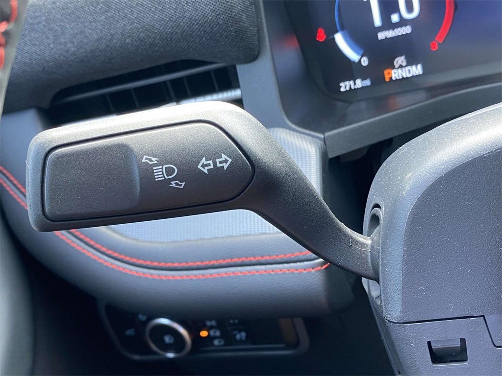 2025 Ford Explorer ST photo 18