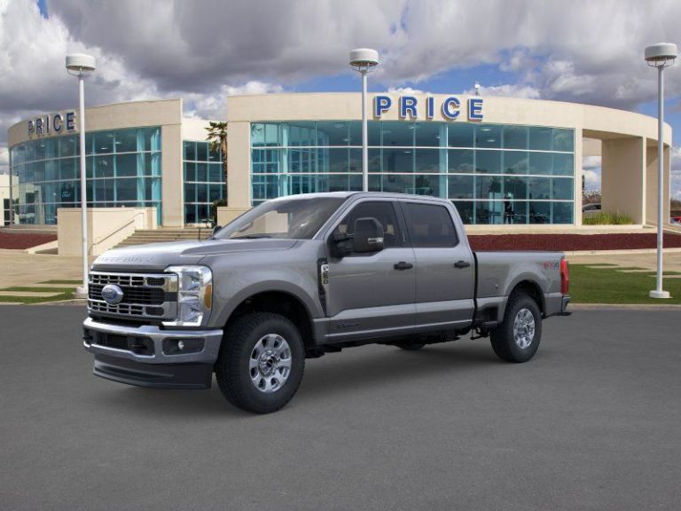 2025 Ford Super Duty F-250® XLT