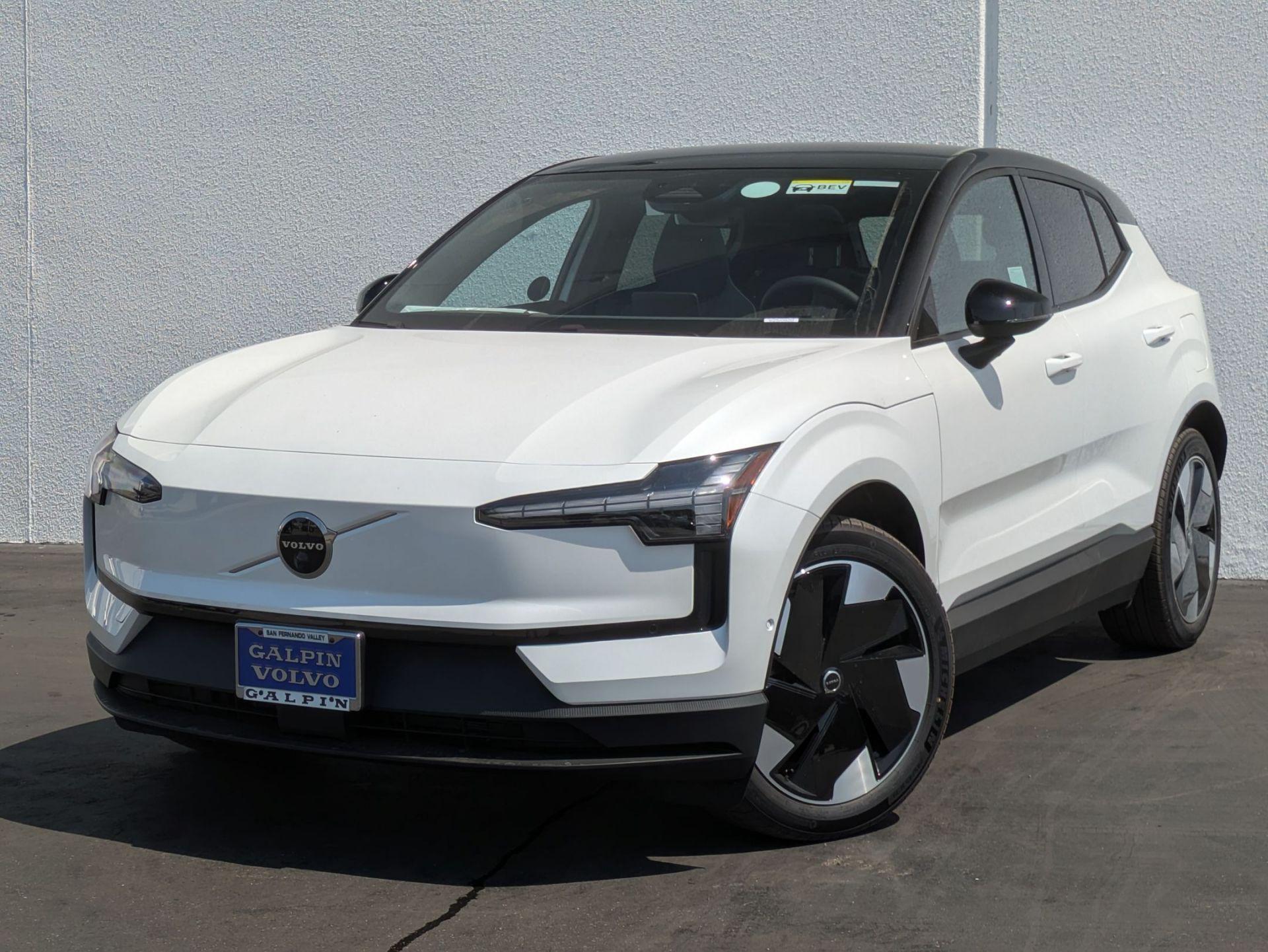 2025 Volvo EX30 Plus photo 7