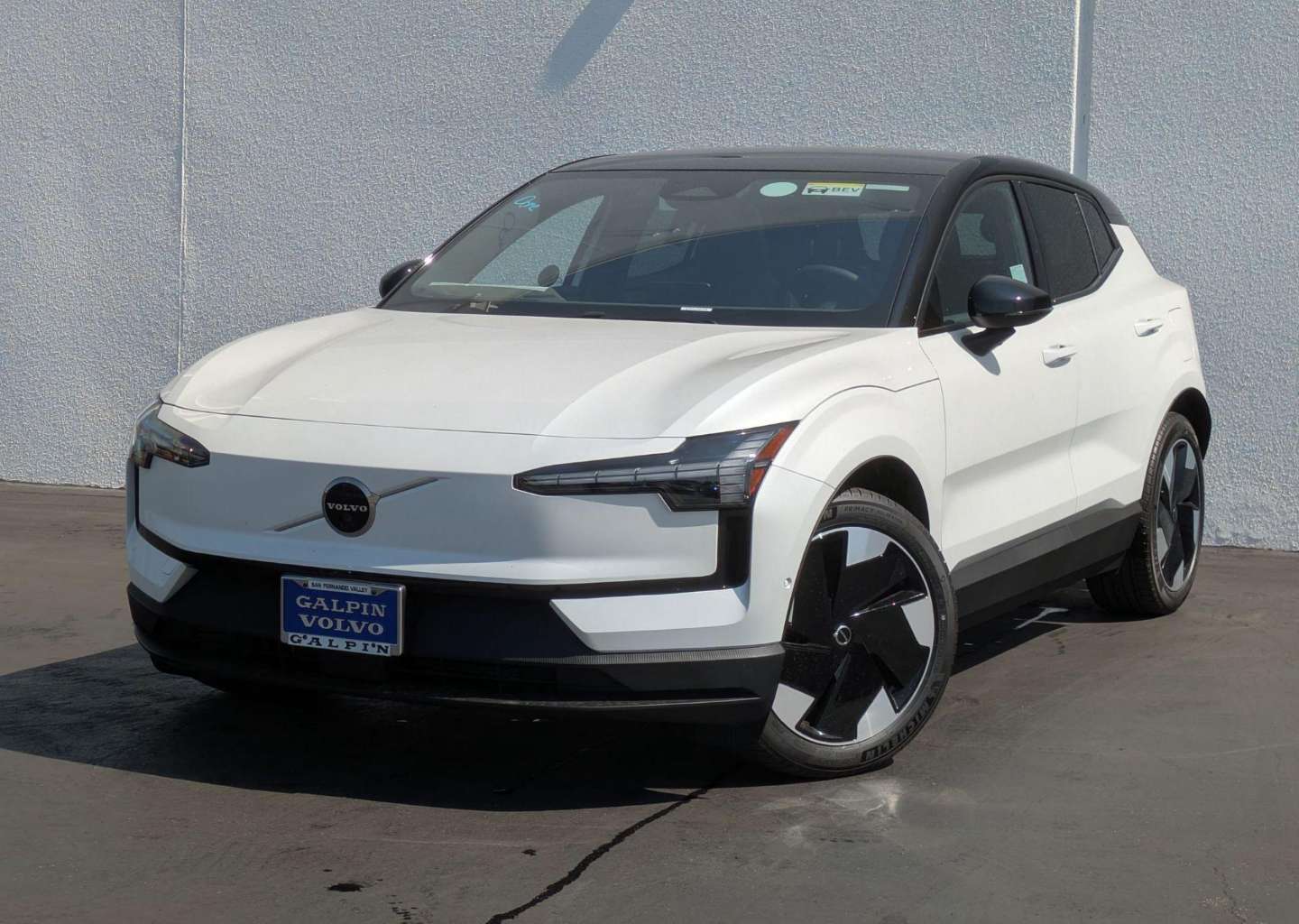 2025 Volvo EX30 Ultra's photo