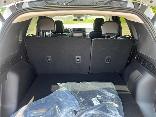 2025 Ford Escape photo 18