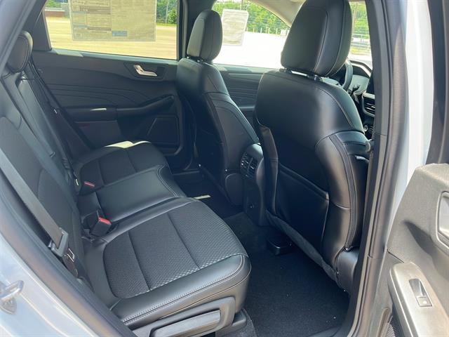 2025 Ford Escape photo 19