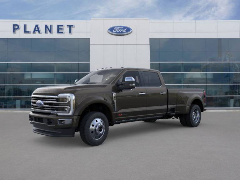 2025 Ford Super Duty F-450 DRW Platinum 4WD Crew Cab 8' Box