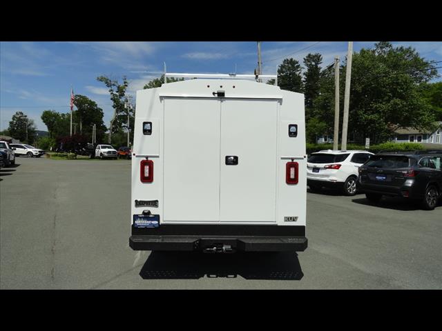 2025 Ford Transit Chassis Cutaway photo 3