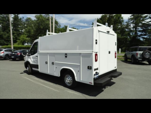 2025 Ford Transit Chassis Cutaway photo 4