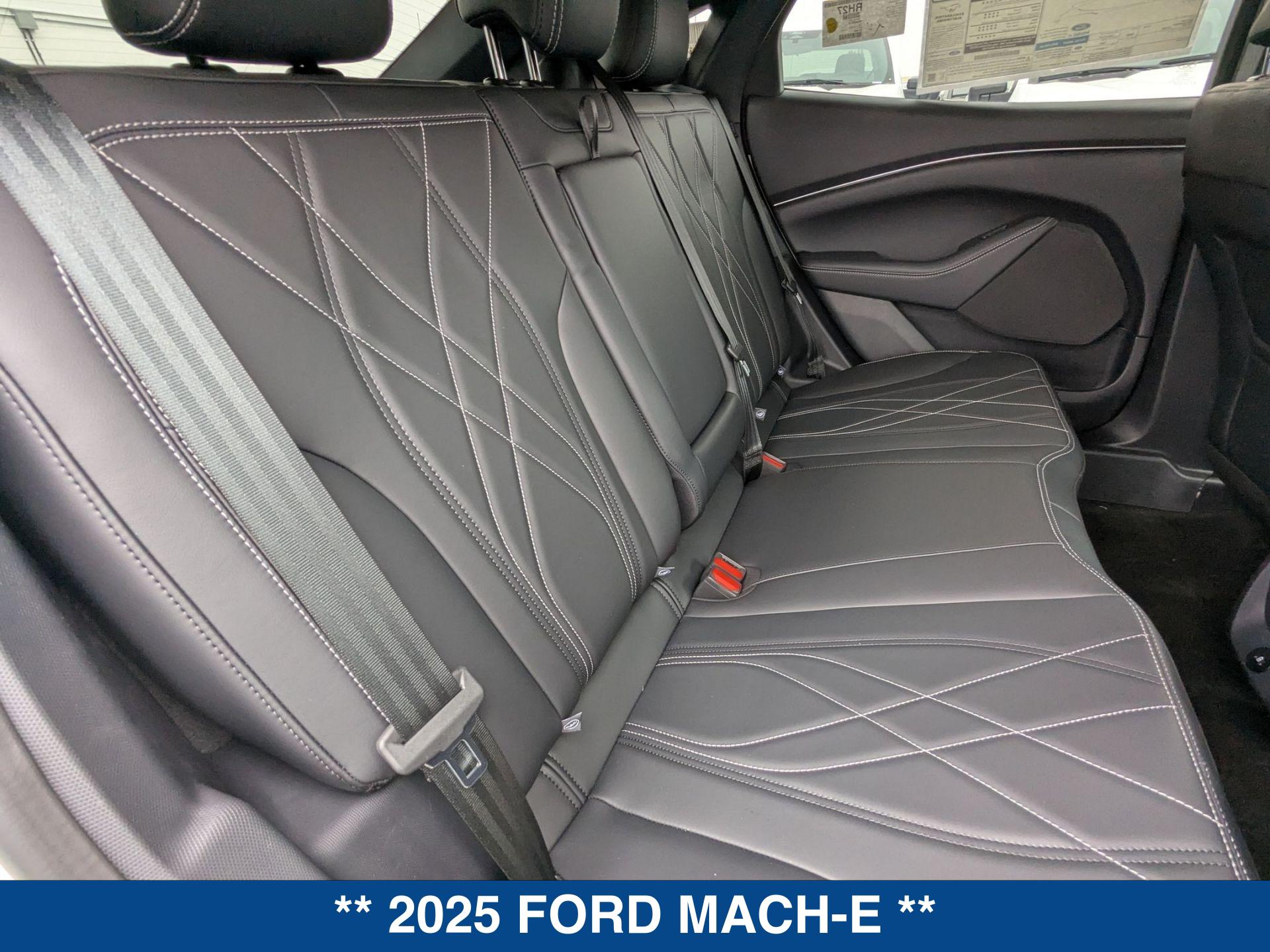 2025 Ford Mustang Mach-E Select photo 19