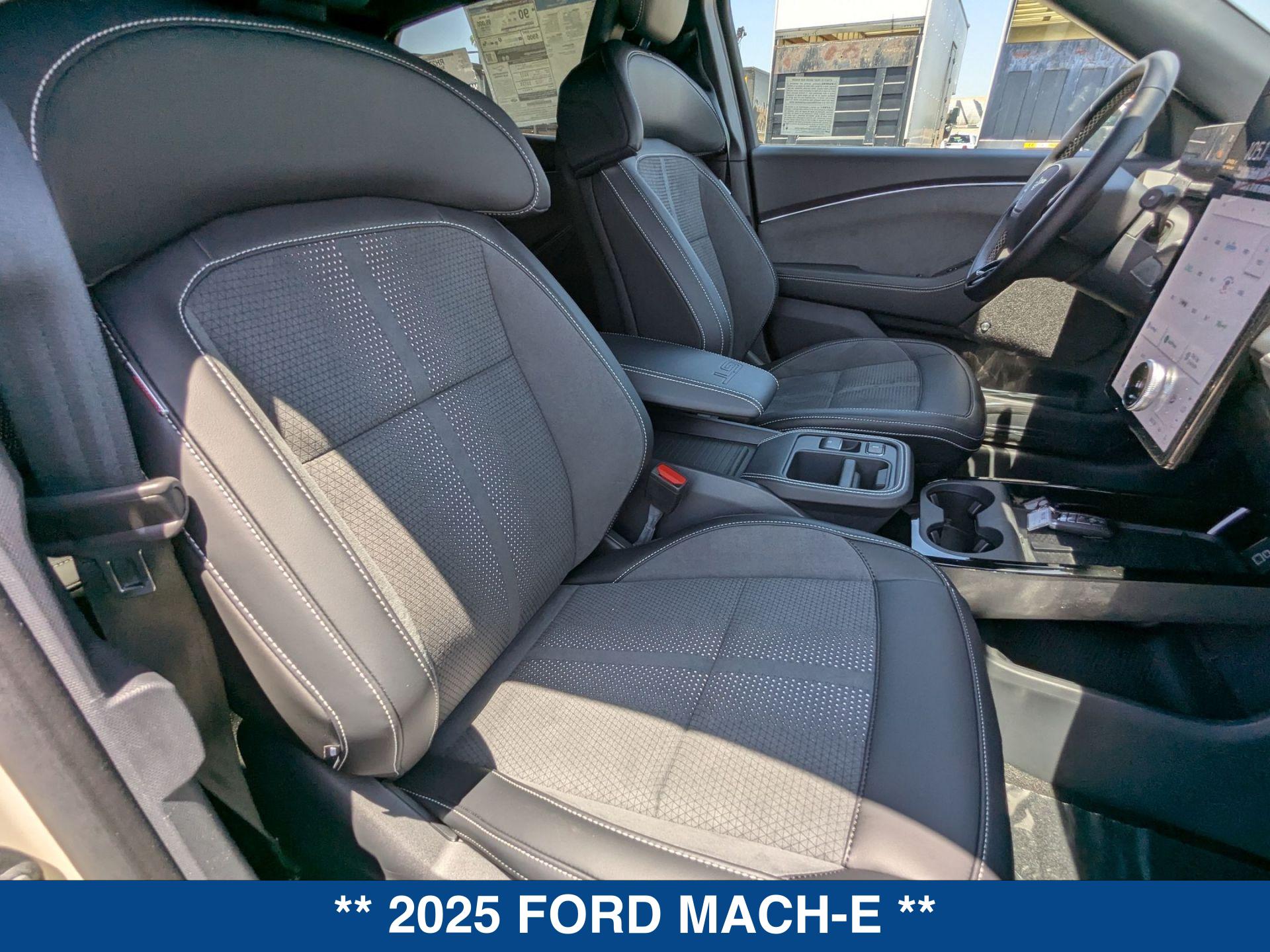 2025 Ford Mustang Mach-E GT photo 25
