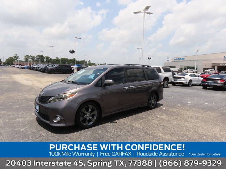 2016 Toyota Sienna 5DR 8-Pass Van SE FWD
