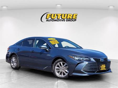 2021 Toyota Avalon Hybrid XLE Plus