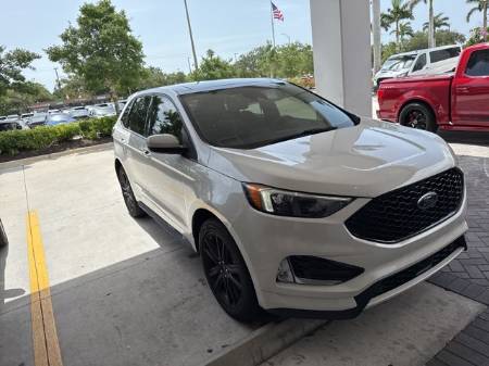 2022 Ford Edge ST Line