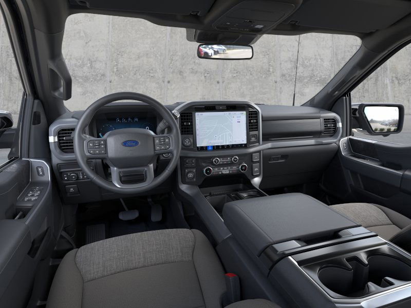 2025 Ford F-150 XLT photo 9