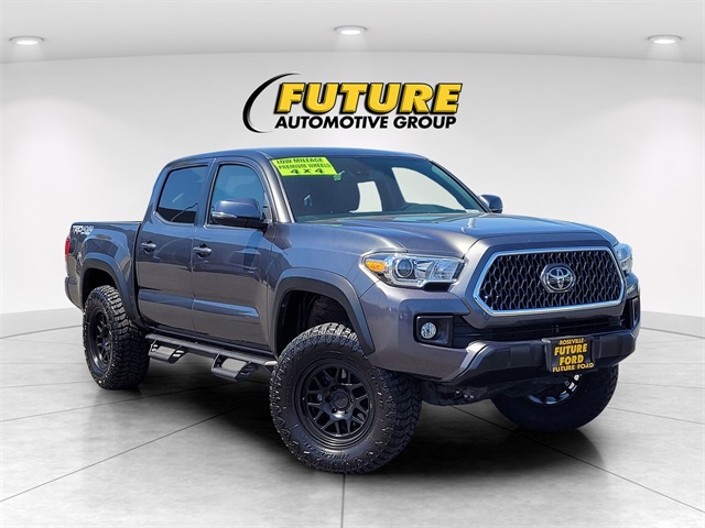 2019 Toyota Tacoma LIFTED WHEELS TIRES
