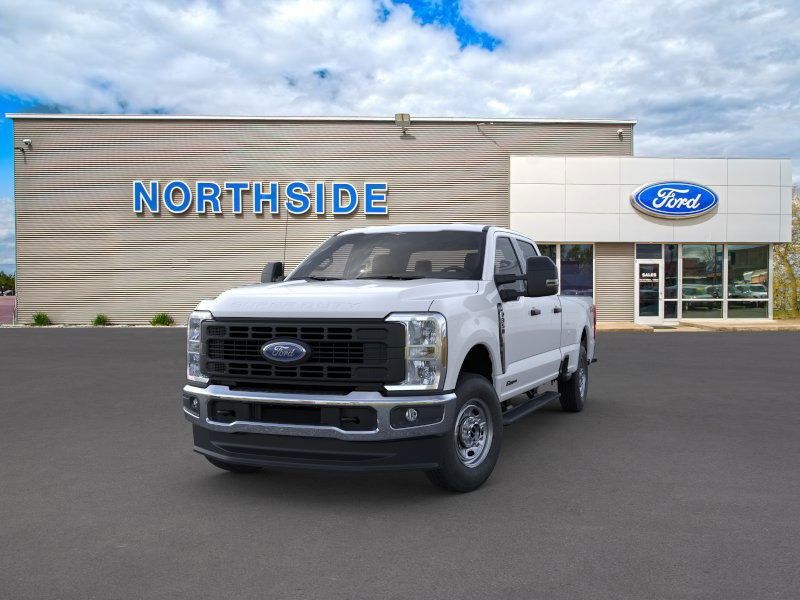 2025 Ford F-350 photo 3