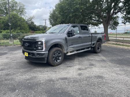 2025 Ford Super Duty F-350 SRW XL