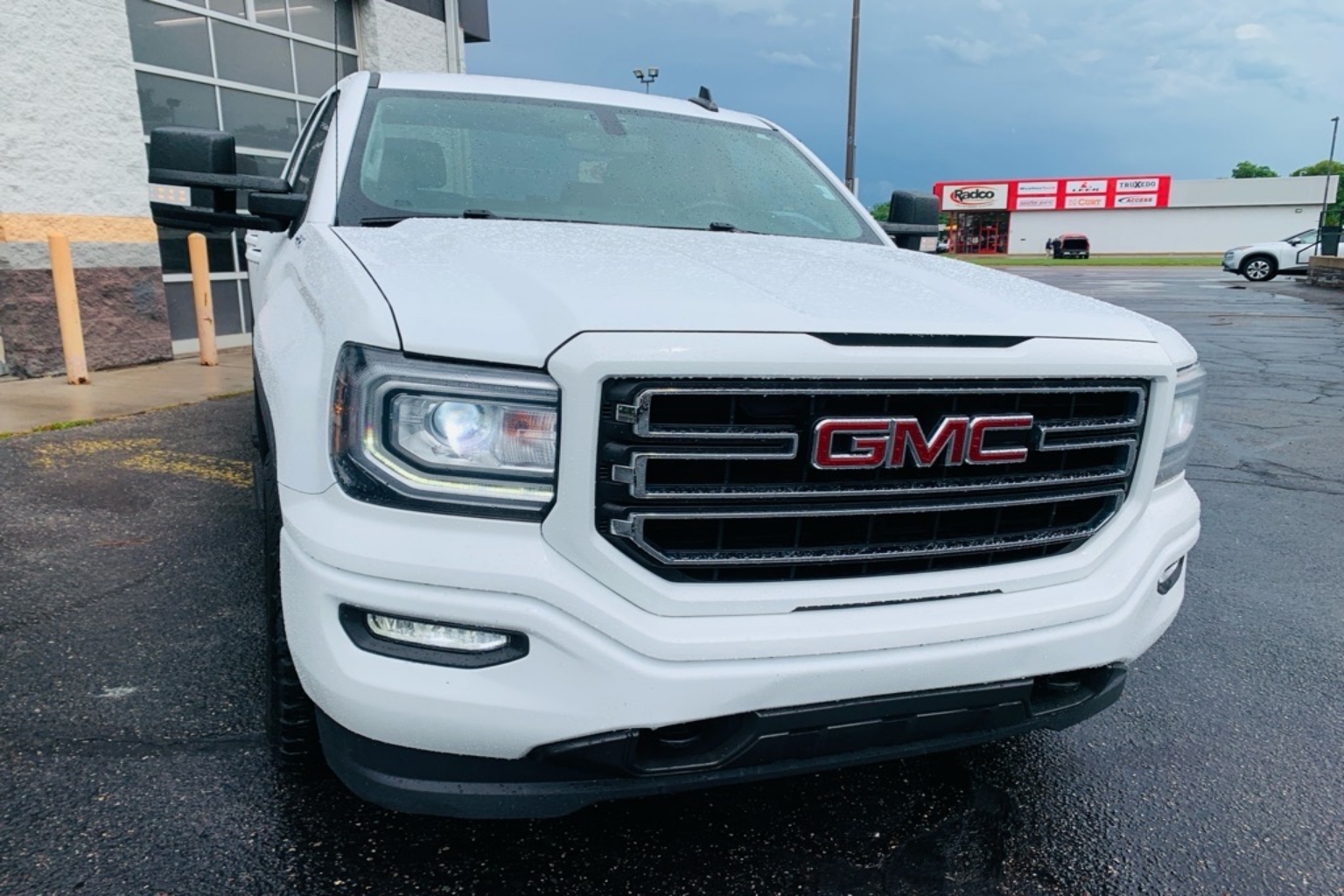 Used 2018 GMC Sierra 1500 Base with VIN 1GTV2LEC2JZ123350 for sale in St. Cloud, Minnesota