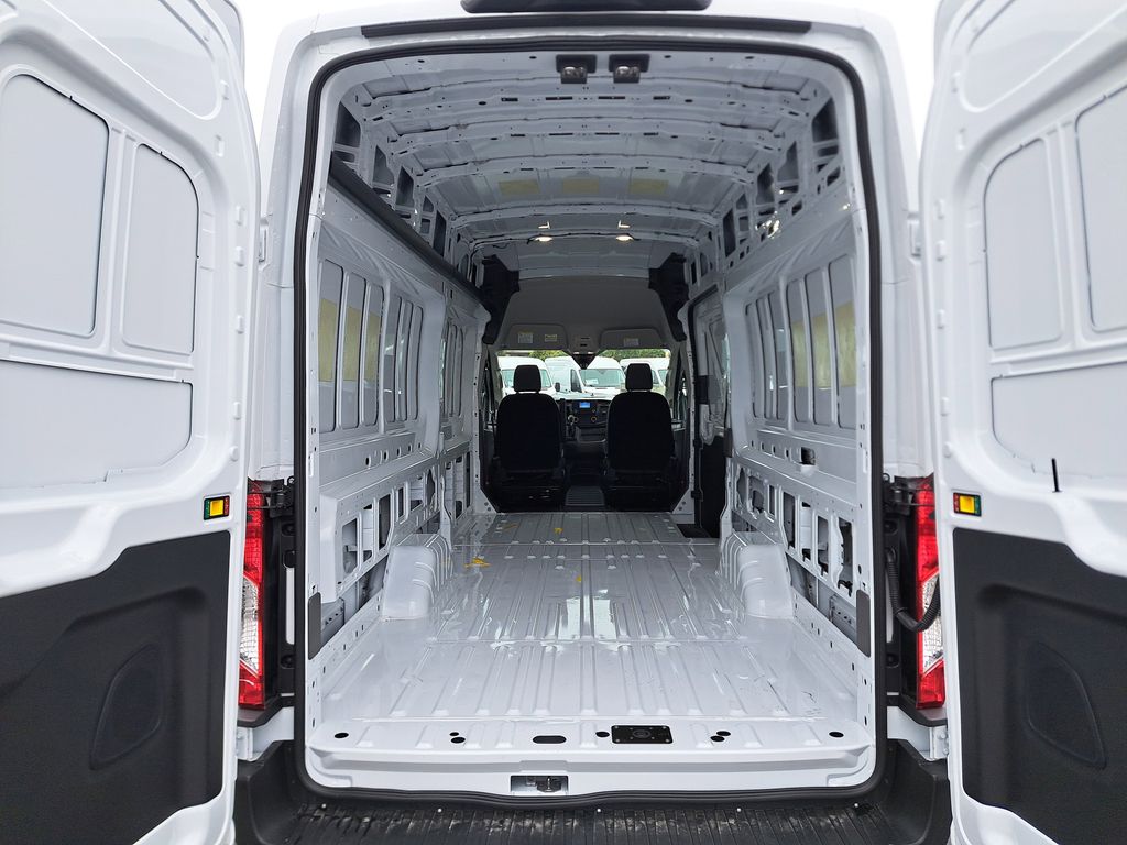 2025 Ford Transit photo 6