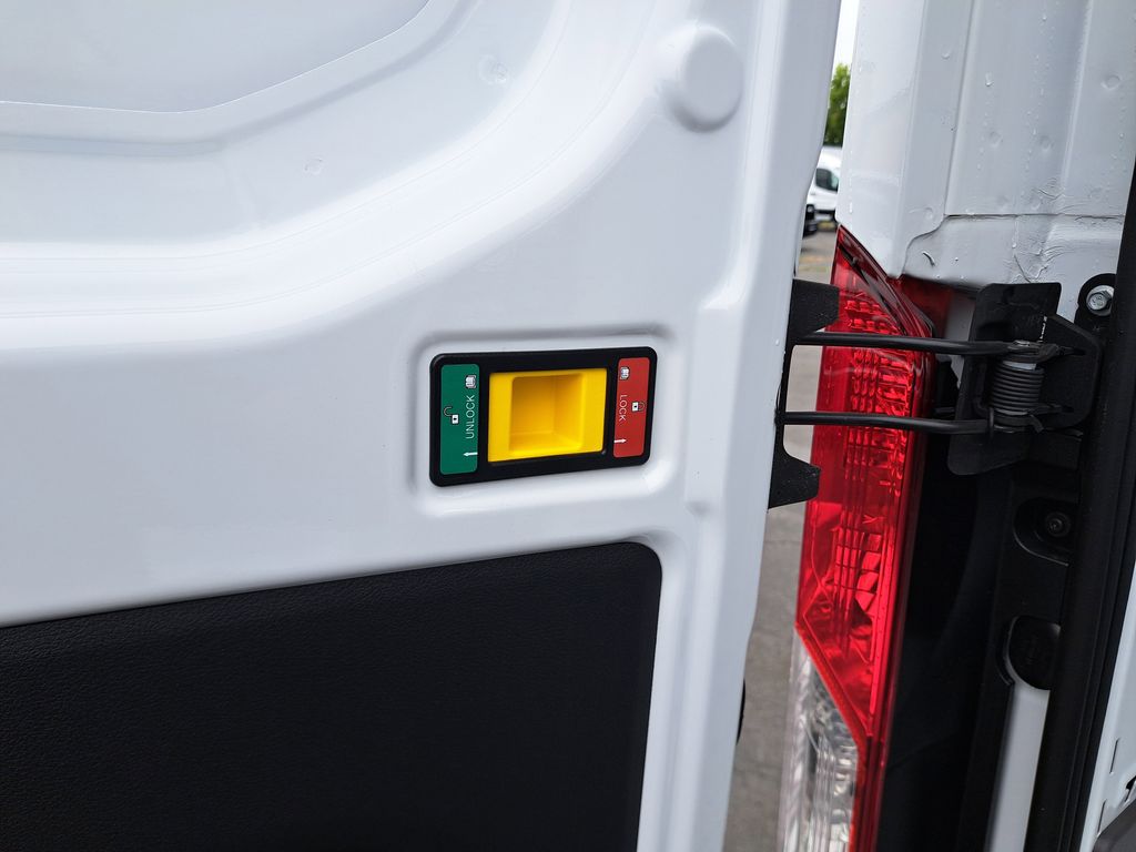 2025 Ford Transit photo 7