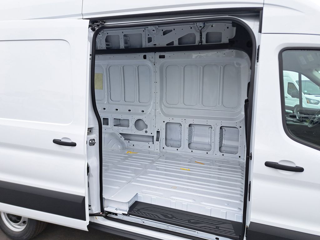 2025 Ford Transit photo 10
