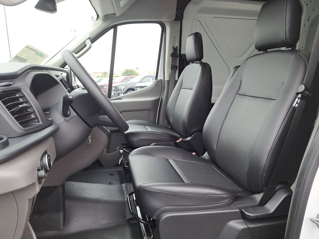 2025 Ford Transit photo 16
