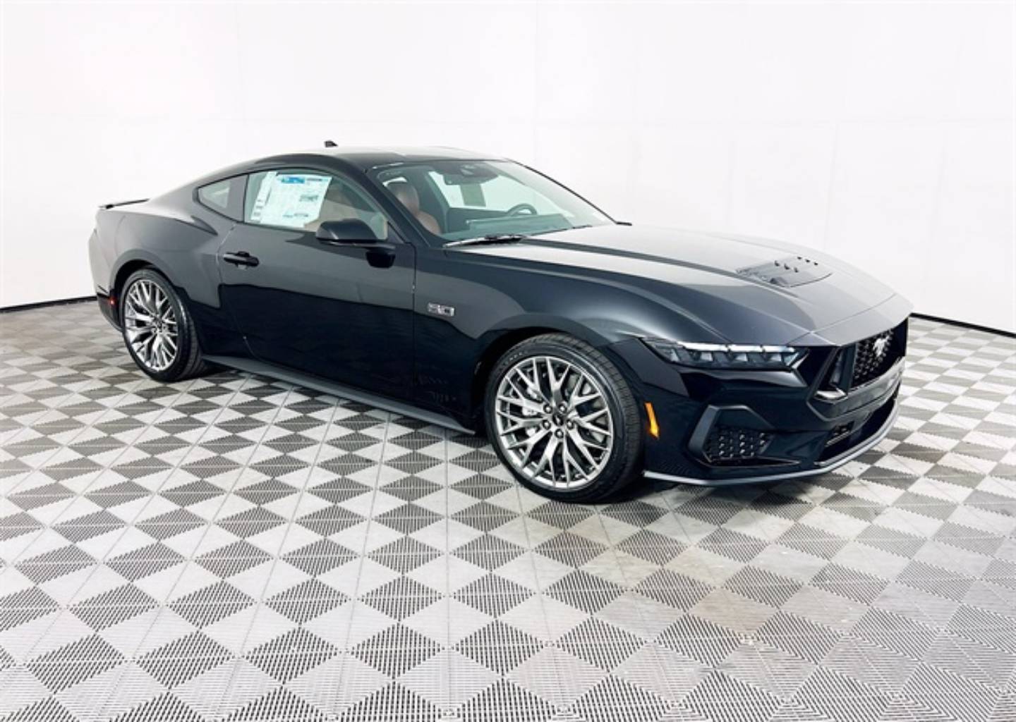 2025 Ford Mustang GT Premium's photo