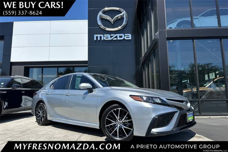 2024 Toyota Camry SE