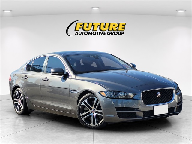 2017 Jaguar XE 35T Premium